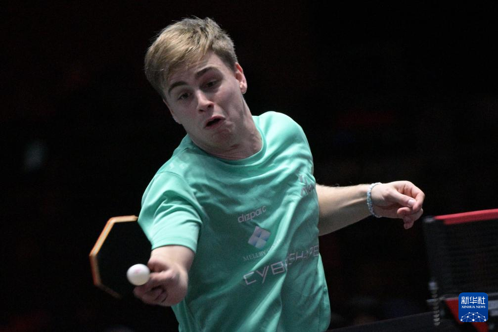 他在湖人队 他在湖人队