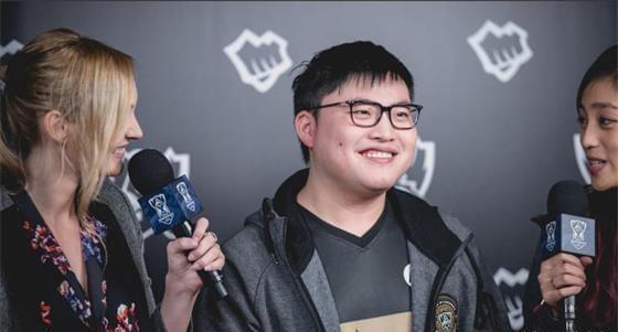 迪亚斯抓住 迪亚斯抓住