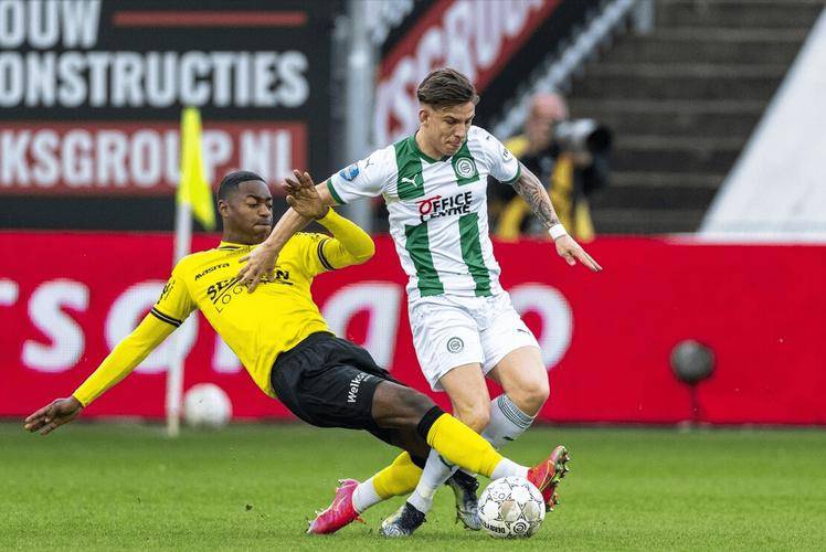 场攻击线上 场攻击线上